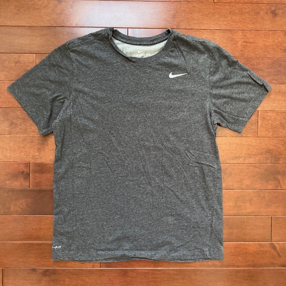 Nike Men's Dark Gray T-Shirt - Picture 1 of 2